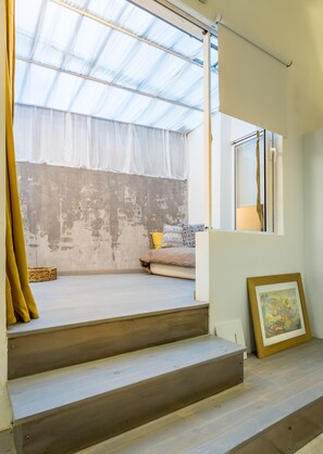Interior - One - space loft in the center of Athens (Athina)