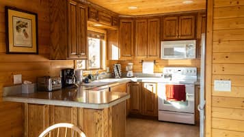 Mikrowelle, Ofen, Herdplatte, Geschirrspüler