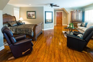 Selkirk Mountain View Master Suite | Premium bedding, individually decorated, individually furnished