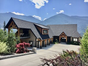Selkirk Mountain View Master Suite | Exterior - Kootenay Wild (Nelson)