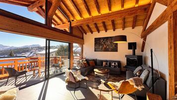 TV connectée, cheminée