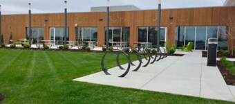 NEW Sleek, Contemporary Home Near Med School