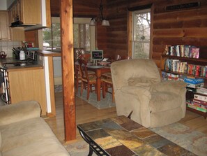 Interior - Riverfront, pet friendly ! Log cabin with 2 bedrooms and loft! (Luray)