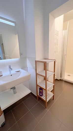 Bathroom - Beautiful appartment direct access to the lake (HOSSEGOR)