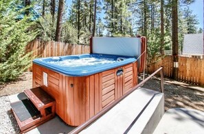 Outdoor spa tub - Fox Farm, Cozy cabin with a game room, hot tub, & 2 decks in a great location!! (Big Bear)