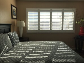 3 bedrooms, iron/ironing board, WiFi, bed sheets - HAYS RAMFOS PLACE SAN DIEGO (San Diego)