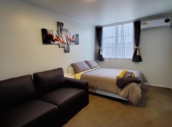 Wi-Fi gratuit, draps fournis