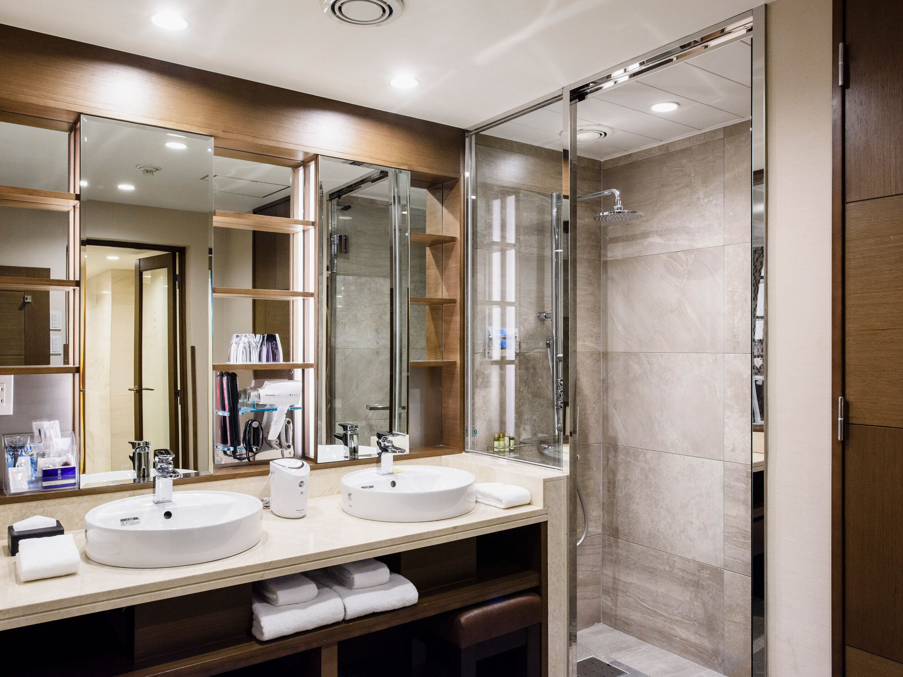 penthouse, non smoking | bathroom | hair dryer, slippers, electronic bidet, towels