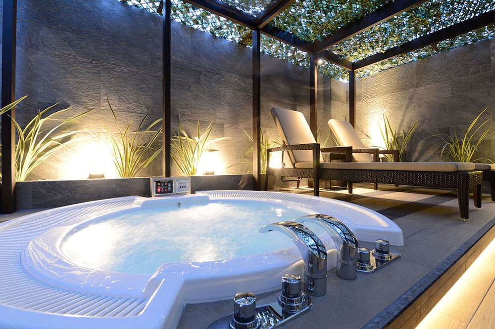 Meguro Holic Hotel