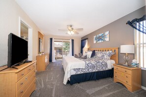 4 bedrooms, in-room safe, iron/ironing board, travel cot - Delightful Florida Retreat-4BR Regal Palms-Close to Disney,Golf, ExtraAmenities (Davenport)