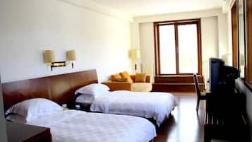 Deluxe Twin Room | Free WiFi