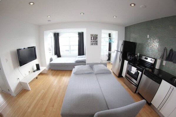 1 bedroom, iron/ironing board, free WiFi, bed sheets