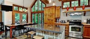 Rare chalet de montagne 4 étoiles CITQ à Stoneham Québec