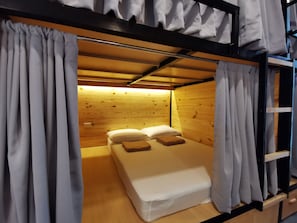 Deluxe-hytte (Sleepbox) | Lydisolering, gratis Wi-Fi, sengetøj
