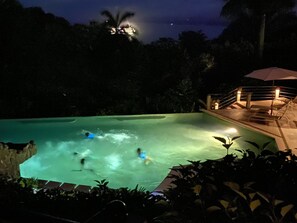 Outdoor pool - Tulemar Resort - Salty Breeze - Premium Ocean View 2 Bedroom Villa (Quepos)