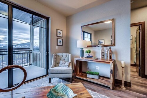 Scl-#303- Marina Beach Downtown