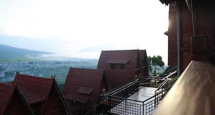 Swarga Lodge and Homestay