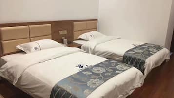 Deluxe Twin Room | Free WiFi