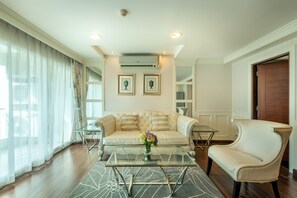 32-inch flat-screen TV with satellite channels, TV