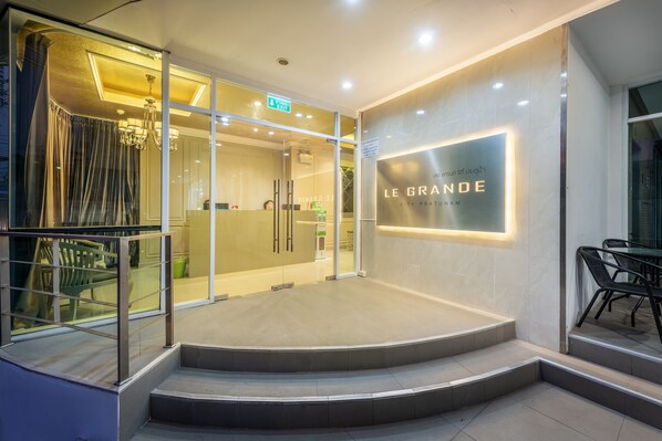 内部エントランス