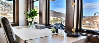 Upp till 25% rabatt på helt nytt hem & listning - 501 Ontario Ave - Gå till Main Street!