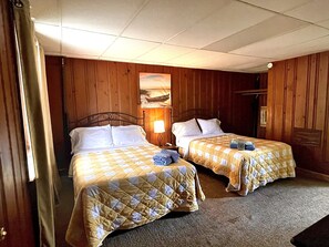 Comfort Double Room, 2 Double Beds, Non Smoking | Individually decorated, individually furnished, blackout curtains - Aldeco Motel (New Matamoras)