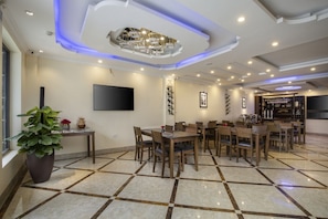 Reception - Sapphire Sapa Hotel (Sa Pa)