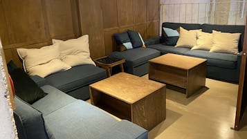 Khu tiếp khách ở sảnh
