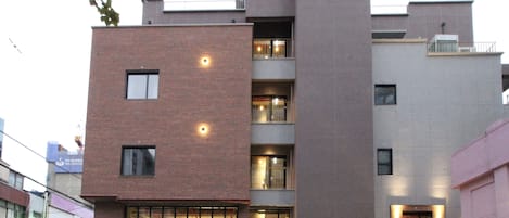 Fachada del alojamiento