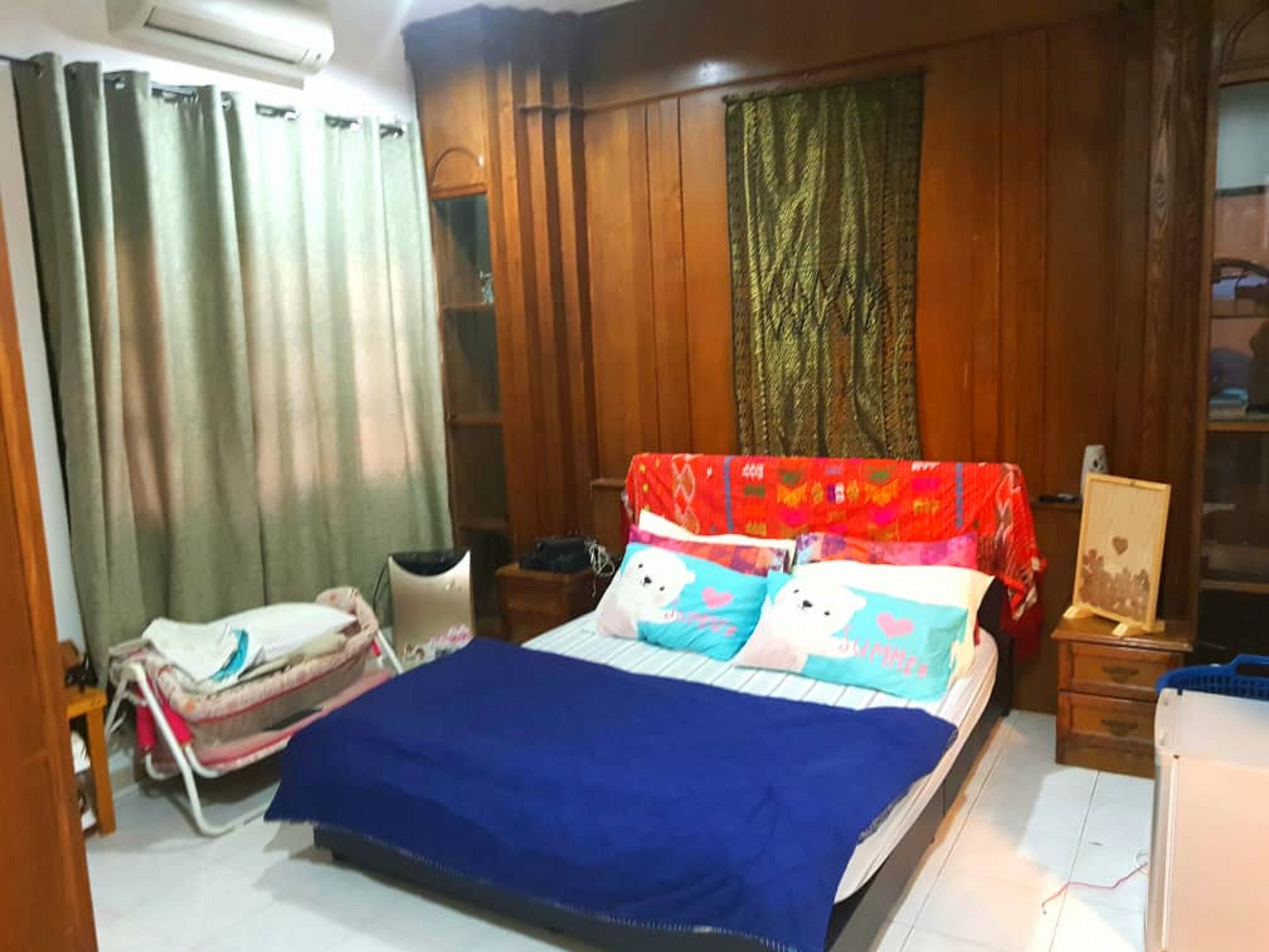 Kamar (Suite A/C) | Tirai kedap cahaya, setrika/meja setrika, Wi-Fi gratis, dan seprai linen