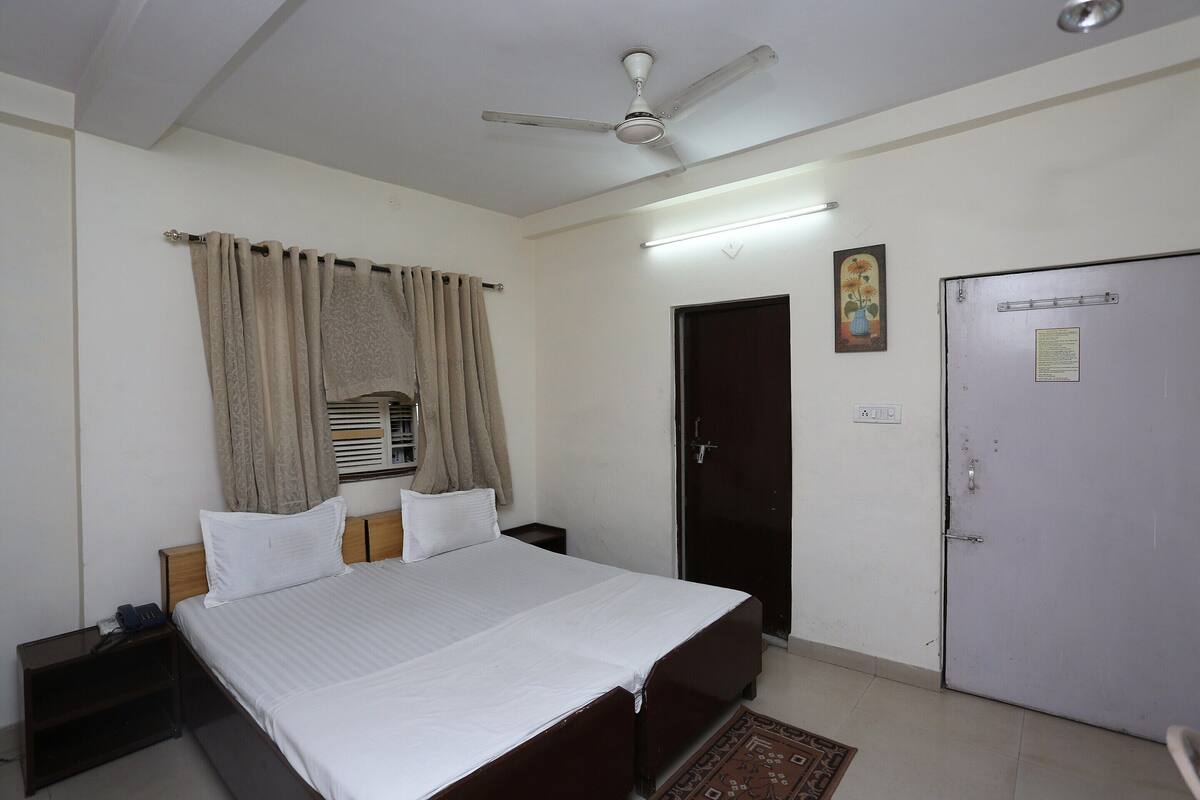 Standard Room | Free WiFi