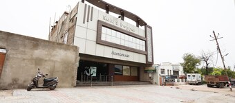 OYO 45658 Salt And Pepper Hotel And Resturant