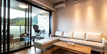 ห้องพัก, ปลอดบุหรี่, ไม่อนุญาตสัตว์เลี้ยง (Garage Concept) | วิวจากห้องพัก