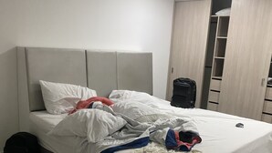 4 室のベッドルーム、WiFi