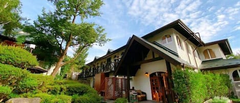 Majoituspaikan julkisivu