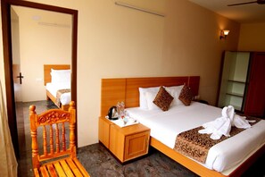 Egyptian cotton sheets, premium bedding, rollaway beds, free WiFi