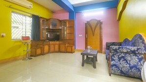 Lobby sitting area - OYO 61077 Star View Guest House (Agartala)