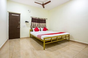 Room - OYO 33356 Nanas Holiday Home (Alibag)