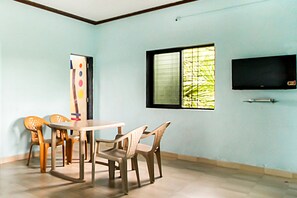 Dining - OYO 45804 Asha Nivas Holiday Home (Alibag)
