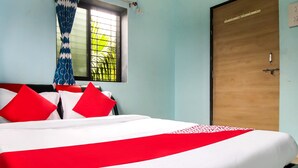 Standard Double Room - OYO 45804 Asha Nivas Holiday Home (Alibag)