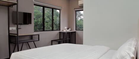 Comfort Double Room, 1 Queen Bed, Private Bathroom