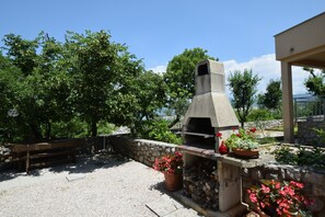 Garden - Apartment Nikolic (Omisalj)