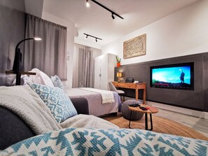 1 bedroom, in-room safe, desk, soundproofing