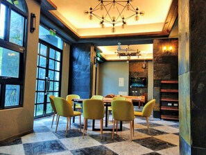 Breakfast area - Blue Owl Homestay (Hualien City)