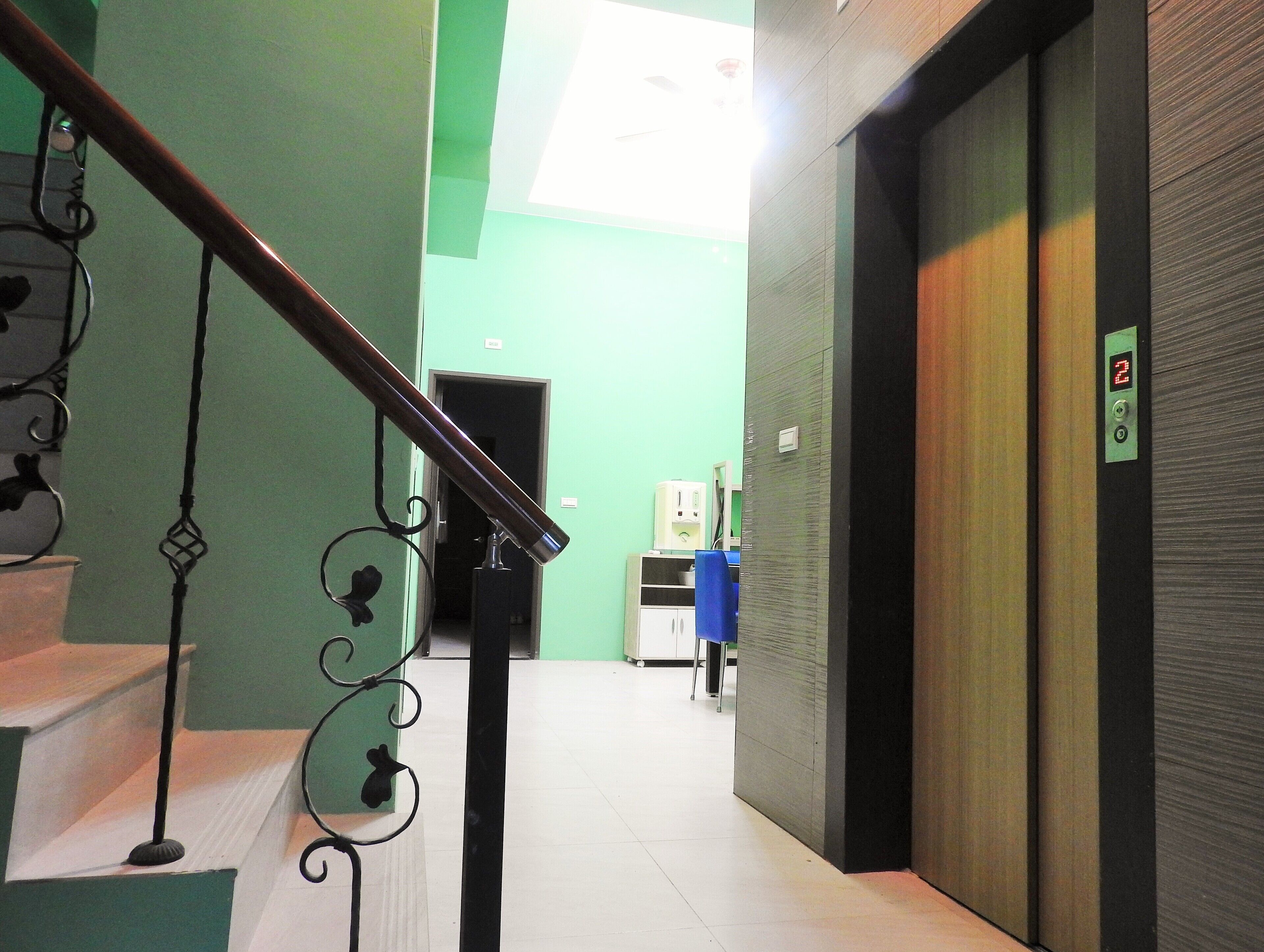 house, 5 bedrooms (a1) | living area | 55-inch lcd tv with cable channels, tv