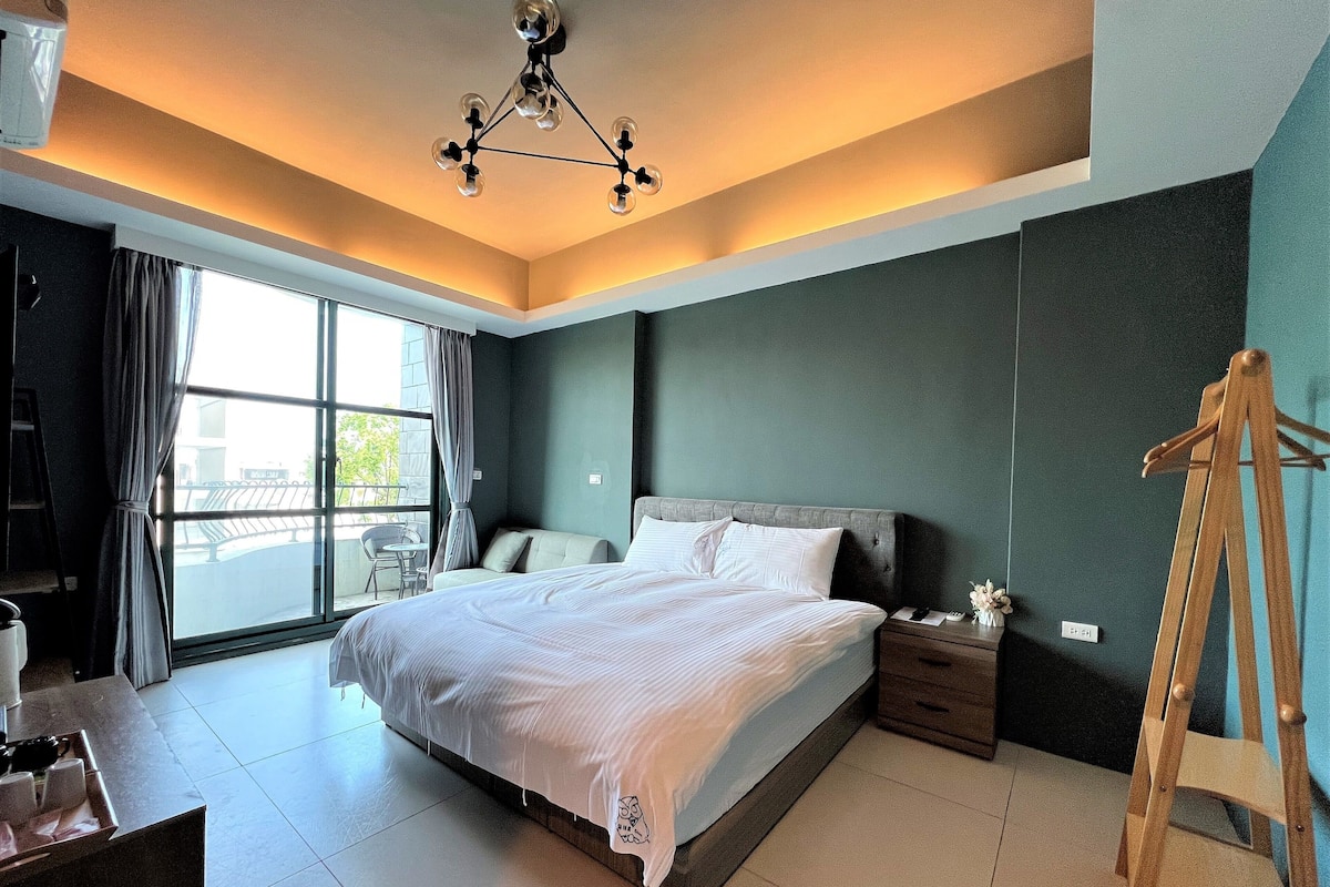 Down comforters, individually furnished, blackout drapes, soundproofing
