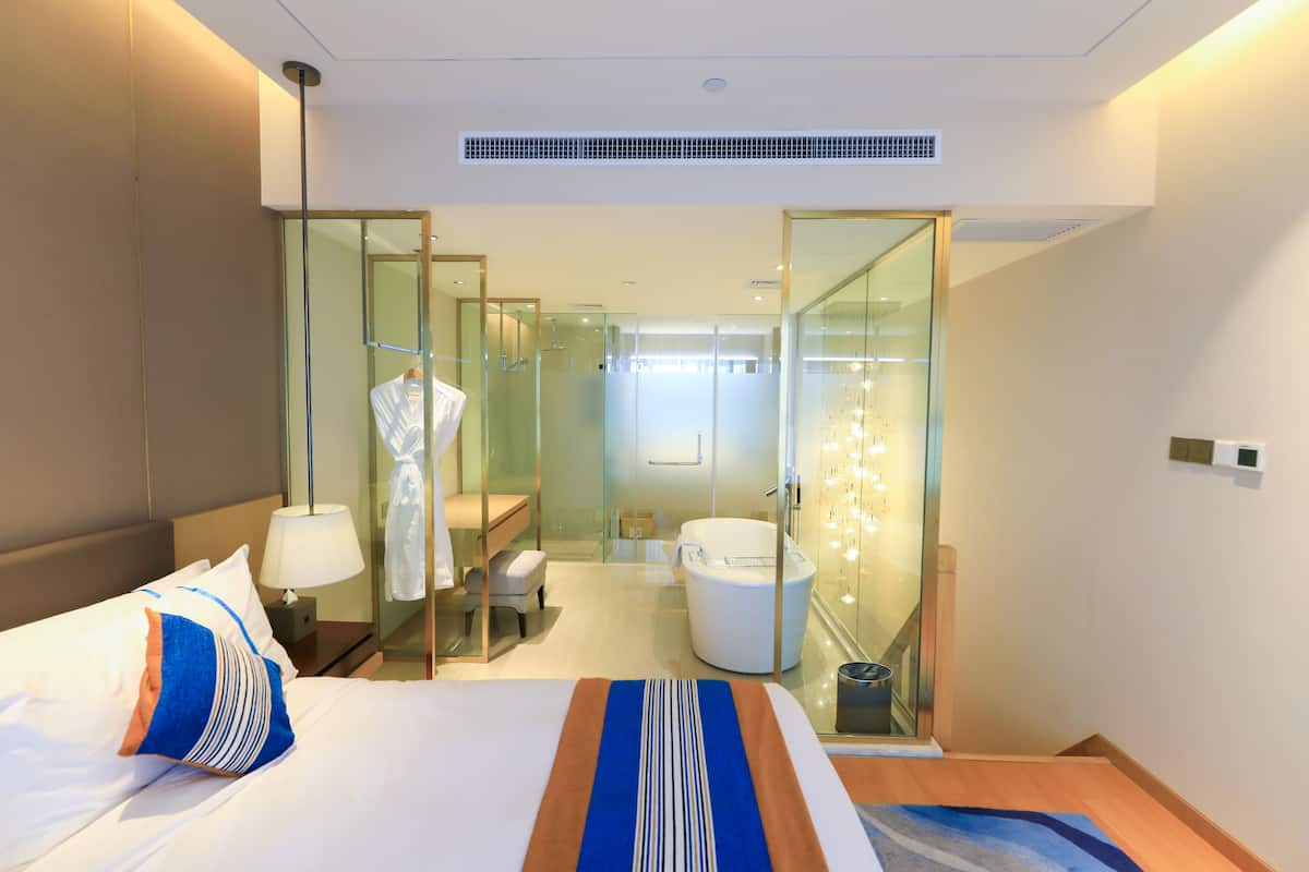 Loft, baignoire, vue sur la mer | Minibar, bureau, rideaux d’obscurcissement, accès au Wi-Fi (inclus)