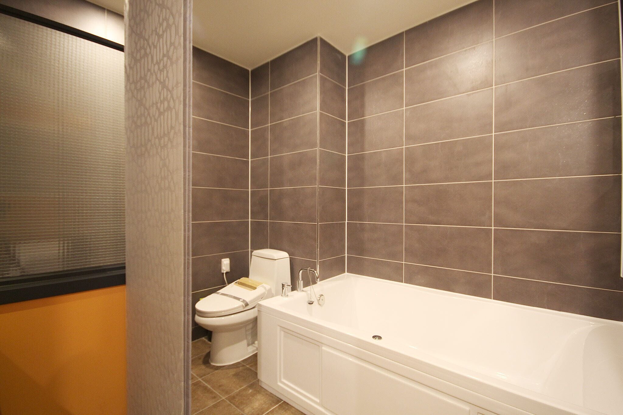 deluxe double room, non smoking | bathroom | free toiletries, hair dryer, bathrobes, bidet