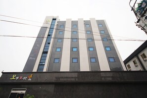 Majoituspaikan julkisivu