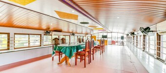 OYO 22647 Houseboat Triveni